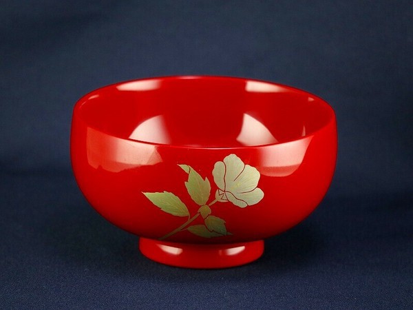 誕生花付き汁椀 朱 3月22日 木槿(ムクゲ) / 生活雑貨 食器・キッチン 碗・椀の通販は