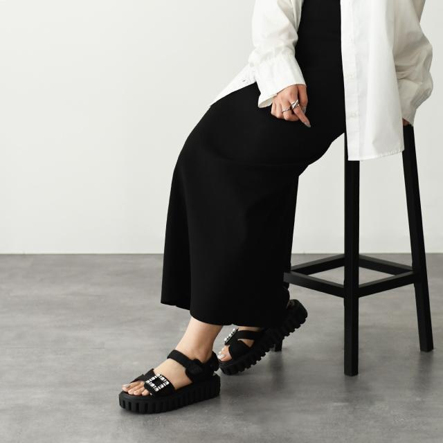 Roger Vivier ロジェ ヴィヴィエ ヴィヴ ゴーシック トレッキー ストラス バックル テクニカル ファブリック サンダル RVW70637560T58 レディース ホワイト ブラック ビジュー ロゴ 人気 おすすめ プレゼント ミュール