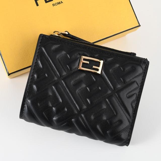 FENDI スリムバゲット 財布 スモール