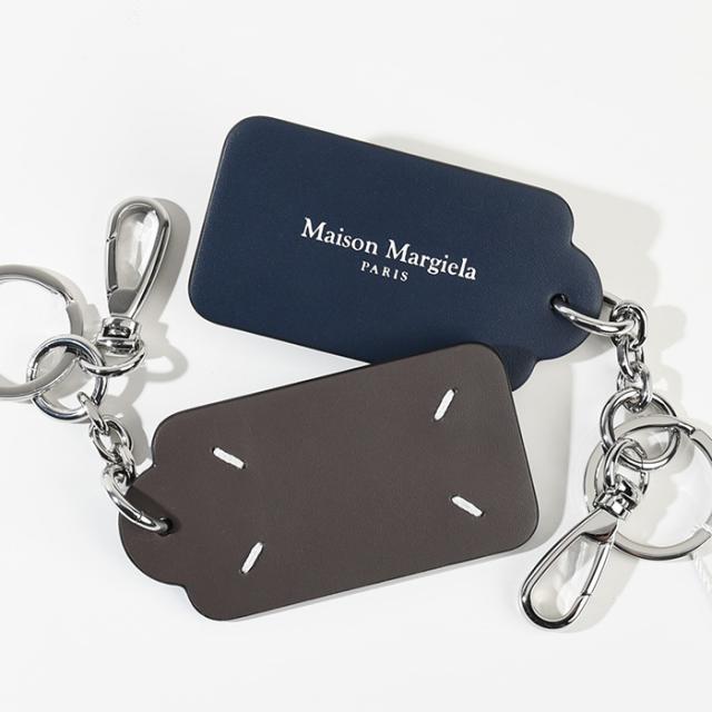 MAISON MARGIELA メゾン マルジェラ キーホルダー 4ステッチ キーリング SA1UA0005 P6448 メンズ ユニセックス ロゴ 4ステッチ キーホルダーの通販は