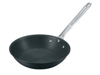 ヴァボーレ　遠赤外線　セラミック　フライパン５．５０　２４cmの通販は 8,965円