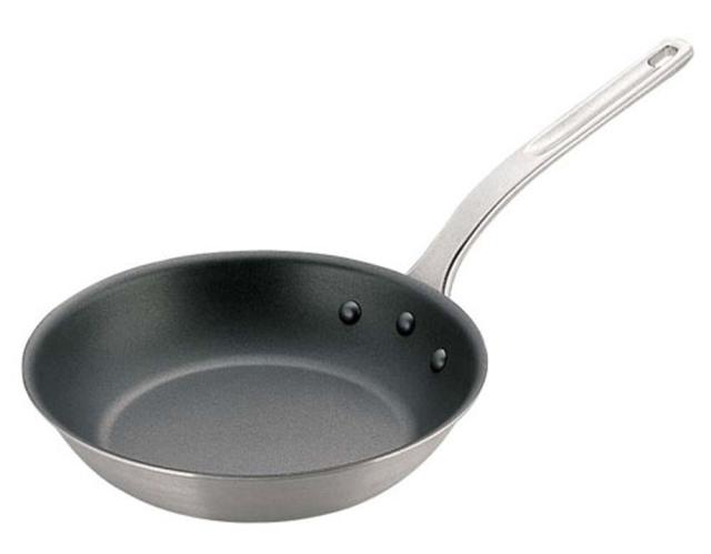 Total Kitchen Goods キャスト ノンスティックフライパン ３３cm