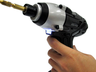 SHINKO 新興製作所 コードレスインパクトドライバー バッテリー2個付 DCID-1415W