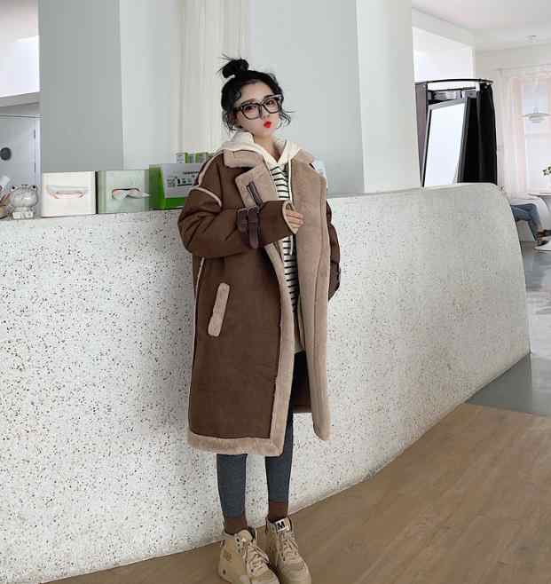 ヴィンテージ風　ロングコート　ボア　韓国ファッション　フェイクムートンコート