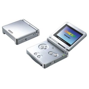 【中古】 ゲームボーイアドバンスSPプラチナシルバー／本体（携帯ゲーム機）