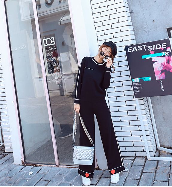 韓国 ファッション レディース セットアップ 春 秋 冬 新作 カジュアル Ptxi151 キュート ハート スポーティ ラインパンツ シンプル コの通販はau Pay マーケット 韓国 ワンピース パーティードレス Kilakilastyle キラキラスタイル 韓国 ファッション レディース セットアップ 春 秋 冬 新作 カジュアル Ptxi151 キュート ハート スポーティ ラインパンツ シンプル コの通販はau Pay マーケット 韓国 ワンピース パーティードレス Kilakilastyle キラキラスタイル