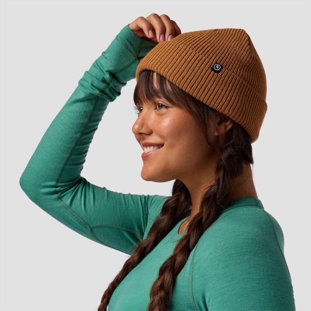 (取寄) バックカントリー ロールド ビーニー Backcountry Capra Rolled Beanie Bistre