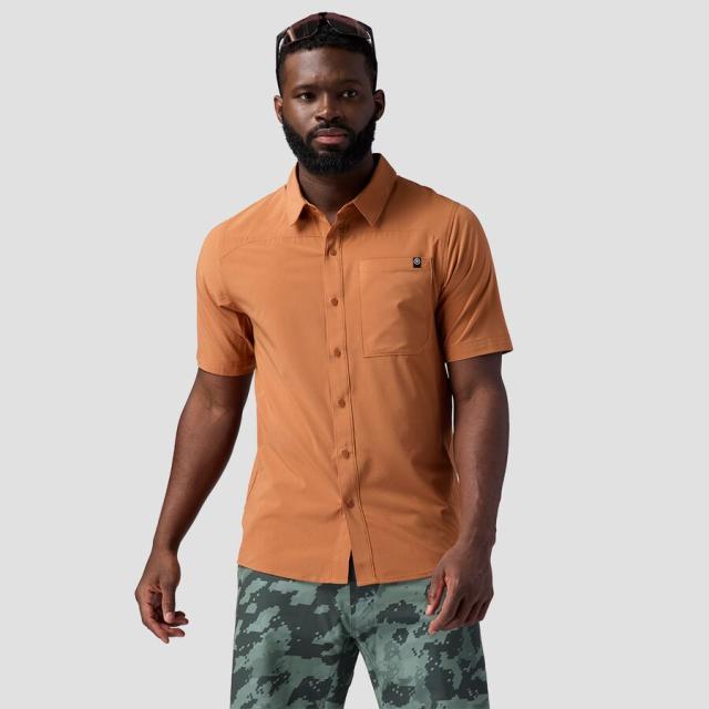 (取寄) バックカントリー メンズ スリックロック ショートスリーブ ボタンアップ ジャージ - メンズ Backcountry men Slickrock Short-Sleeve Button-Up Jersey - Men's Sierraの通販は 22,015円