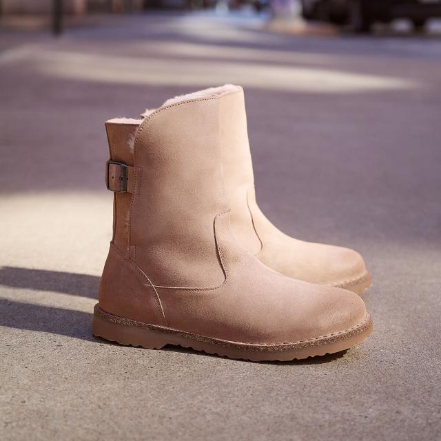 (取寄) ビルケンシュトック レディース アップサラ シアリング ブーツ - ウィメンズ Birkenstock women Upsalla Shearling Boot - Women's Suede/Shearling/Gray Taupe/Soft Pink 取寄) ビルケンシュトック レディース アップサラ シアリング ブーツ