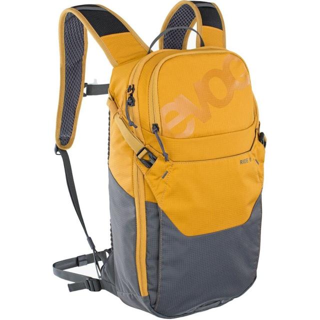 (取寄) イーボック ライド 8L バックパック + 2l ブラダー Evoc Ride 8L Backpack + 2L Bladder Carbon/Greyの通販は 26,865円