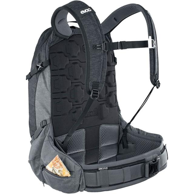 (取寄) イーボック トレイル プロ 26L プロテクター バックパック Evoc Trail Pro 26L Protector Backpack Carbon/Greyの通販は (取寄) イーボック トレイル プロ 26L プロテクター バックパック Evoc Trail Pro 26L Protector Backpack Carbon/Greyの通販は