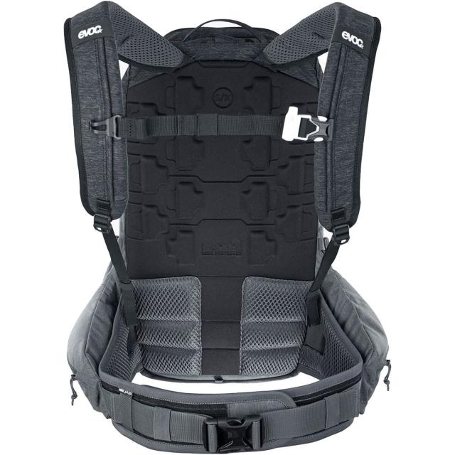 (取寄) イーボック トレイル プロ 26L プロテクター バックパック Evoc Trail Pro 26L Protector Backpack Carbon/Greyの通販は (取寄) イーボック トレイル プロ 26L プロテクター バックパック Evoc Trail Pro 26L Protector Backpack Carbon/Greyの通販は