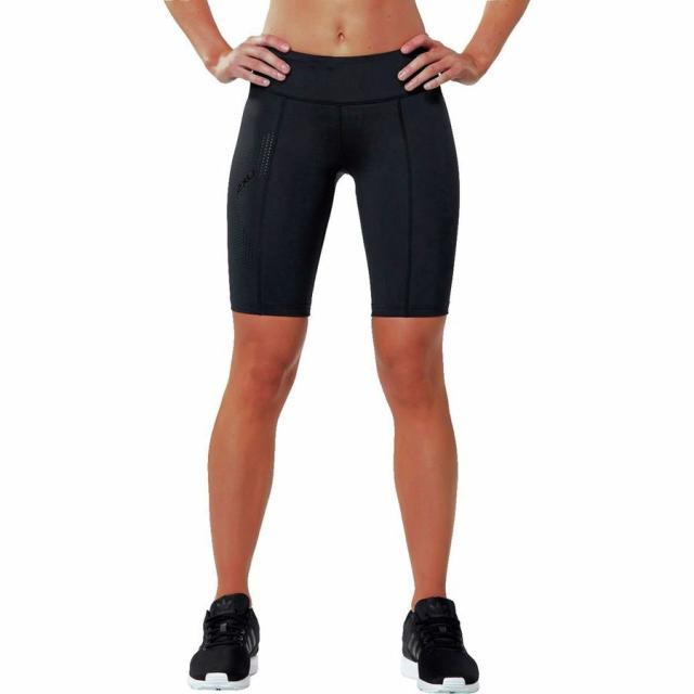 (取寄) ツータイムズユー レディース ミッドライズ コンプレッション ショート - ウィメンズ 2XU women Mid-Rise Compression Short - Women's Black/Dotted Black Logoの通販は