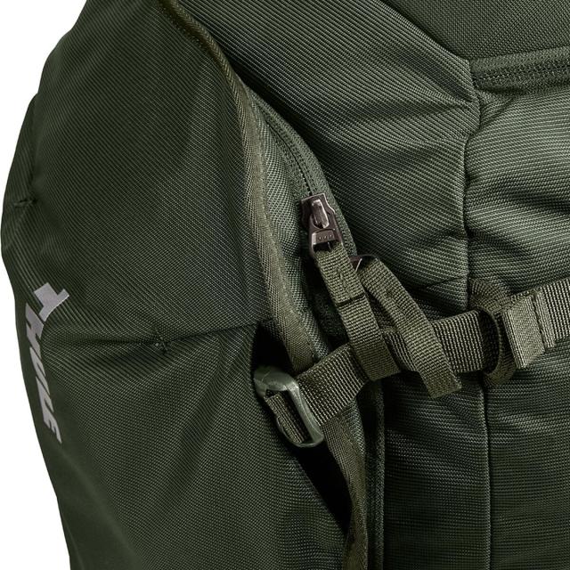 (取寄) スーリー ランドマーク 70L トラベル パック Thule Landmark 70L Travel Pack Dark Forestの通販は