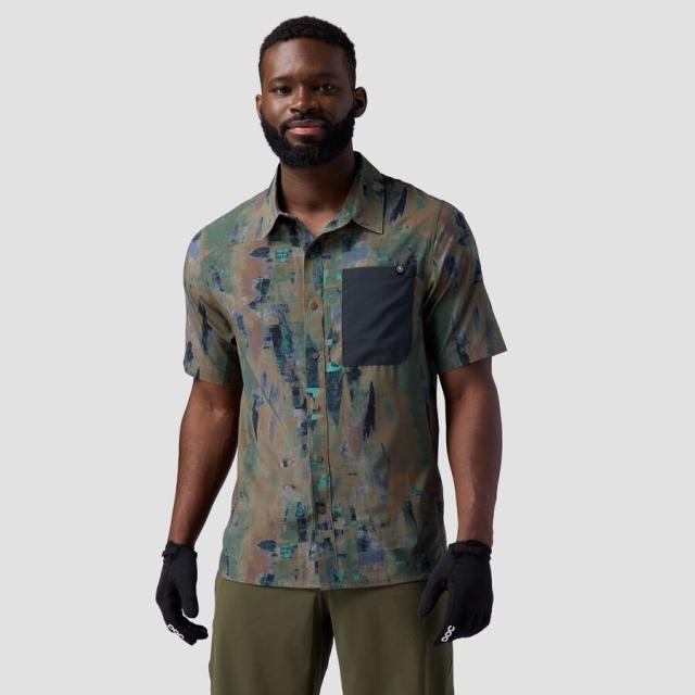 (取寄) バックカントリー メンズ スリックロック ショートスリーブ ボタンアップ ジャージ - メンズ Backcountry men Slickrock Short-Sleeve Button-Up Jersey - Men's Camo Pendula Print
