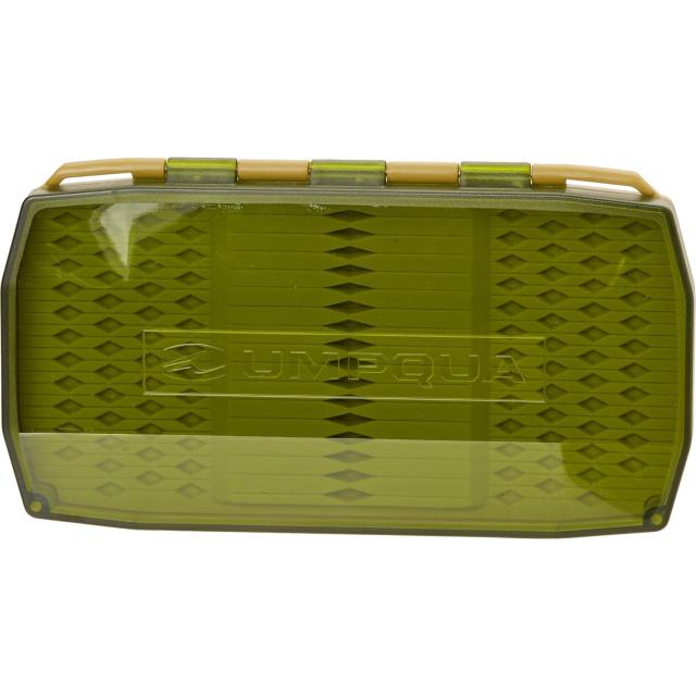 (取寄) アンプカ UPG Lt ハイ スタンダード フライ ボックス UMPQUA UPG LT High Standard Fly Box  Olive