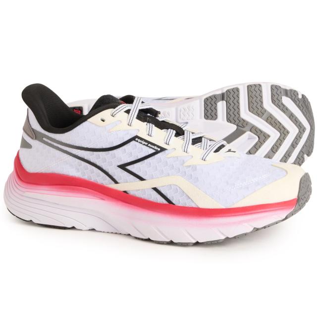 (取寄) ディアドラ メンズ エイキープ ニュークレオ ランニング シューズ Diadora men Equipe Nucleo Running Shoes (For Men)  White/Black/Toreador