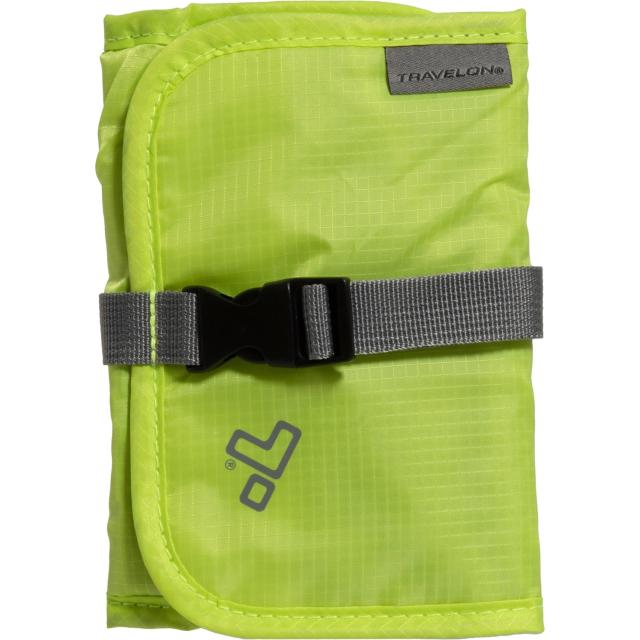 (取寄) トラベロン テック アクセサリー オーガナザー Travelon Tech Accessory Organizer  Limeの通販は 4,814円