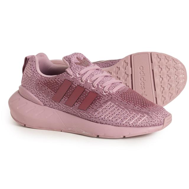 (取寄) アディダス レディース スウィフト ラン 22 スニーカー adidas women Swift Run 22 Sneakers (For Women)  Magic Mauve