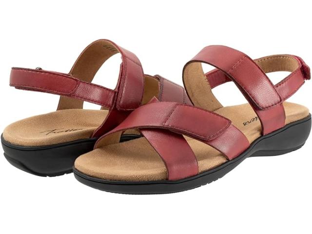 (取寄) トロッターズ レディース リバー Trotters women Trotters River Dark Redの通販は