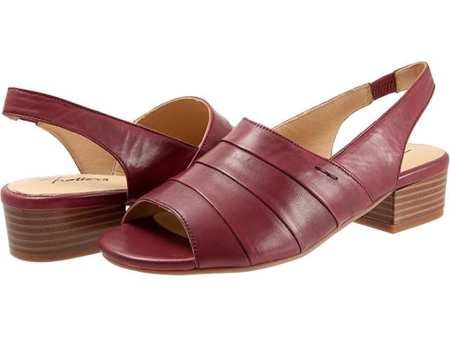 (取寄) トロッターズ レディース ニーナ Trotters women Nina Dark Redの通販は