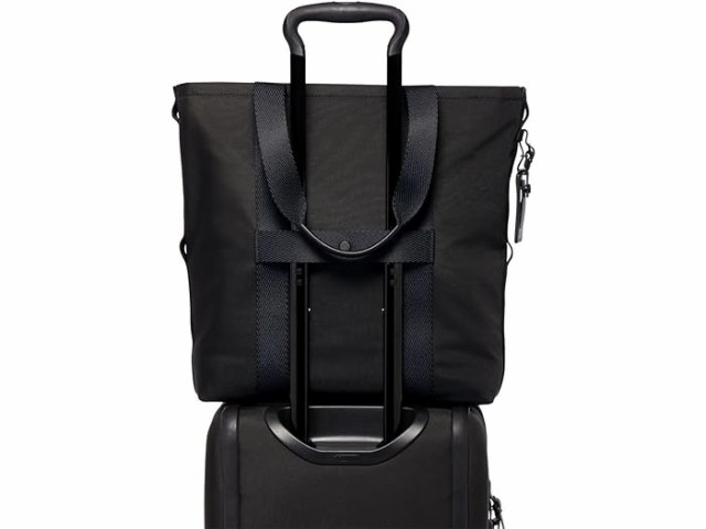 取寄) トゥミ エッセンシャル ノース/サウス トート Tumi Tumi Essential North/South Tote  Blackの通販はau PAY マーケット - ジェットラグ | au PAY マーケット－通販サイト