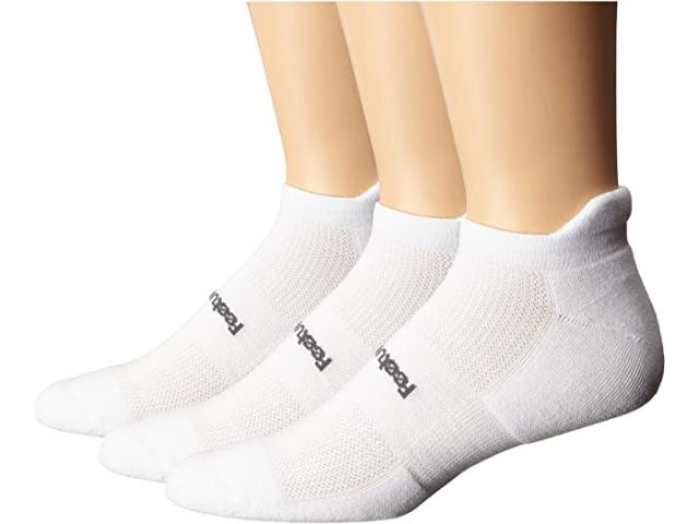 (取寄) フィーチャーズ ハイ パフォーマンス クッション ノー ショー タブ 3-ペア パック Feetures Feetures High Performance Cushion No Show Tab 3-Pair Pack White