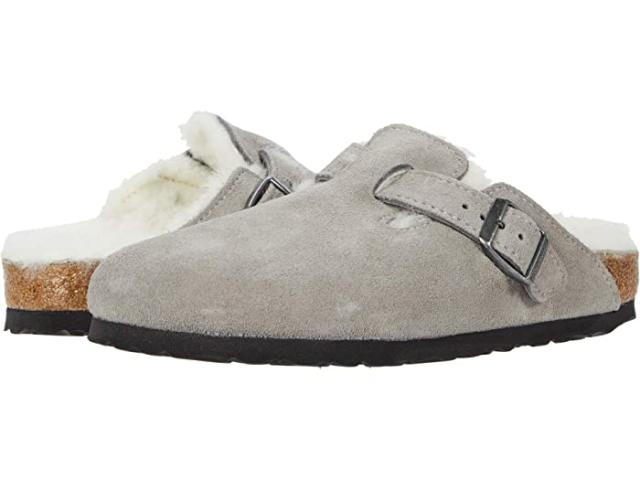 (取寄) ビルケンシュトック ボストン シアリング Birkenstock Boston Shearling Stone Coin/Natural Suede/Shearlingの通販は