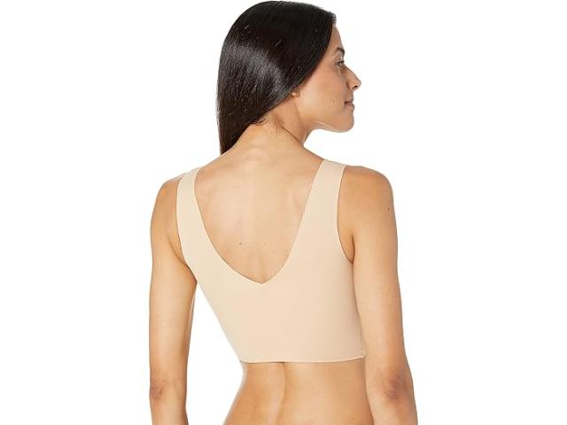 (取寄) カルバンクライン アンダーウェア レディース インビジブルズ コンフォート ライト ライン ブラレット V-ネック Calvin Klein Underwear women Invisibles Comfort Light Lined Bralette V-Neck Bareの通販は