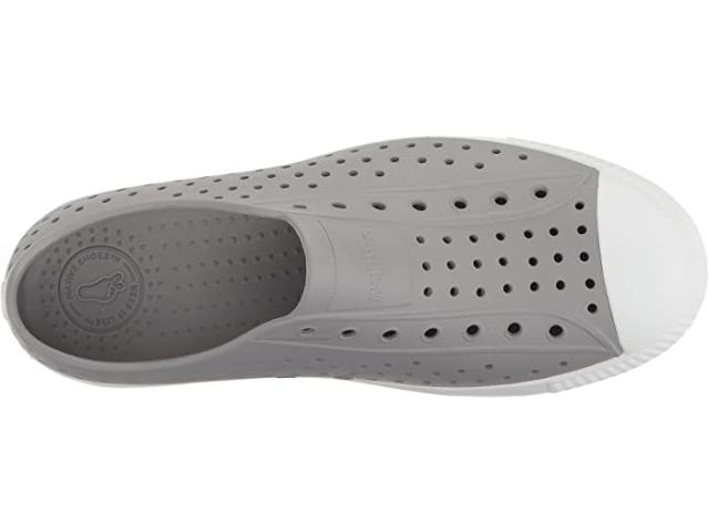 (取寄) ネイティブシューズ キッズ キッズ ジェファーソン (リトル キッド/ビッグ キッド) Native Shoes Kids kids  Jefferson (Little Kid/Big Kid) Pigeon Grey/Shell Whiteの通販は