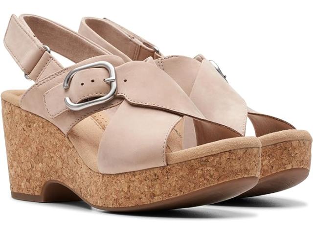 (取寄) クラークス レディース ジゼル ダヴ Clarks women Clarks Giselle Dove Sand Nubuck