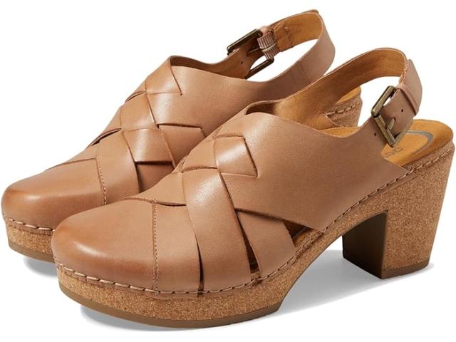 (取寄) エイトレックス レディース ペイジ Aetrex women Aetrex Paige Camelの通販は