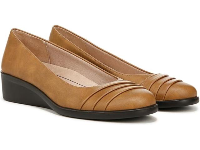 (取寄) ライフストライド レディース ジェナ スリッポン LifeStride women Jenna Slip-On Tan