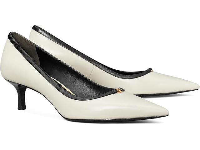 (取寄) トリーバーチ レディース ダブル T バックル キトン ヒール パンプス 45mm Tory Burch women Tory Burch Double T Buckle Kitten Heel Pumps 45MM Light Cream/Perfect Blackの通販は