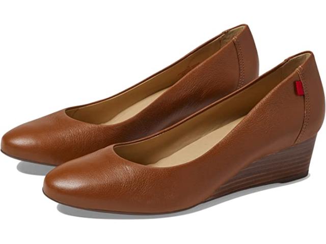 (取寄) マークジョセフニューヨーク レディース プロスペクト ウェッジ MARC JOSEPH NEW YORK women MARC JOSEPH NEW YORK Prospect Wedge Cognac Napa Softの通販は 33,995円