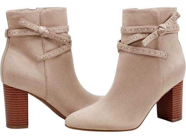 (取寄) バンドリーノ レディース  Bandolino women Bandolino Ocorn Sandの通販は 28,200円