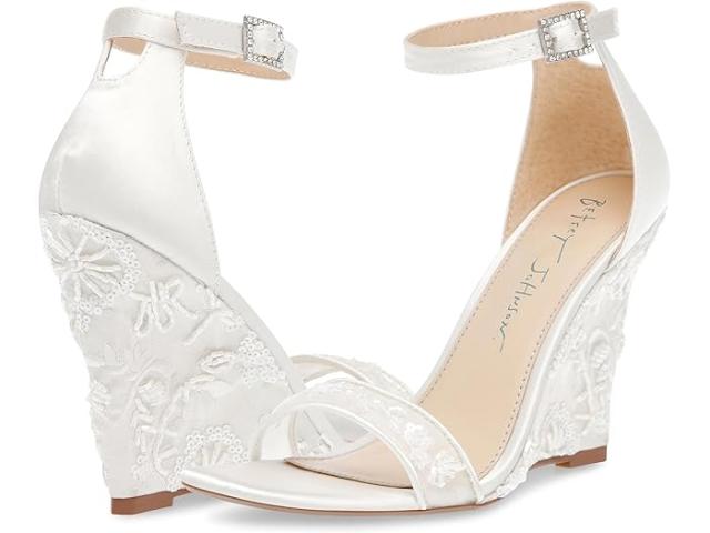 (取寄) ブルー バイ ベッツィジョンソン レディース アイヴァン Blue by Betsey Johnson women Blue by Betsey Johnson Ivan Ivoryの通販は