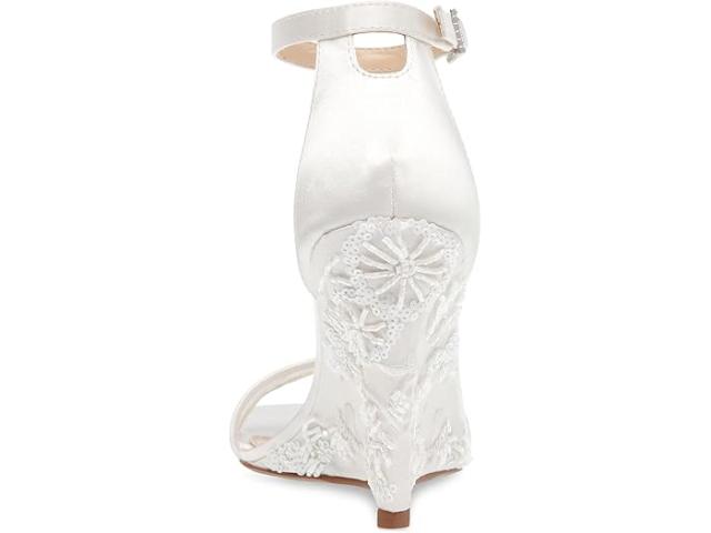 (取寄) ブルー バイ ベッツィジョンソン レディース アイヴァン Blue by Betsey Johnson women Blue by Betsey Johnson Ivan Ivoryの通販は