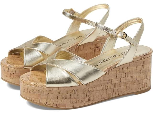 (取寄) スチュアート ワイツマン レディース カルメン ミディ ウェッジ Stuart Weitzman women Stuart Weitzman Carmen Midi Wedge Light Goldの通販は