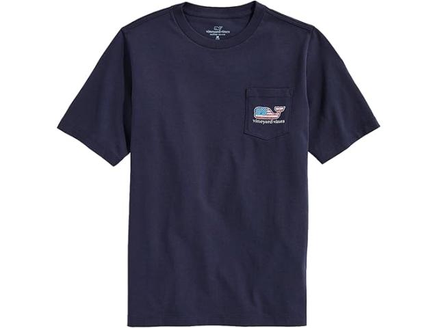 (取寄) ヴィンヤードヴァインズ キッズ ボーイズ フロッグ ホエール ショートスリーブ ポケット ティー (トドラー/リトル キッズ/ビッグ キッズ) Vines Kids boys Vines Kids Flag Whale Short-Sleeve Pocket Tee (Toddler/Little Kids/Big Kids)の通販は 11,670円