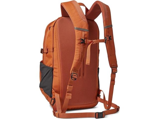 (取寄) フェールラーベン スクレ 28 Fjllrven Fjallraven Skule 28 Terracotta Brownの通販は