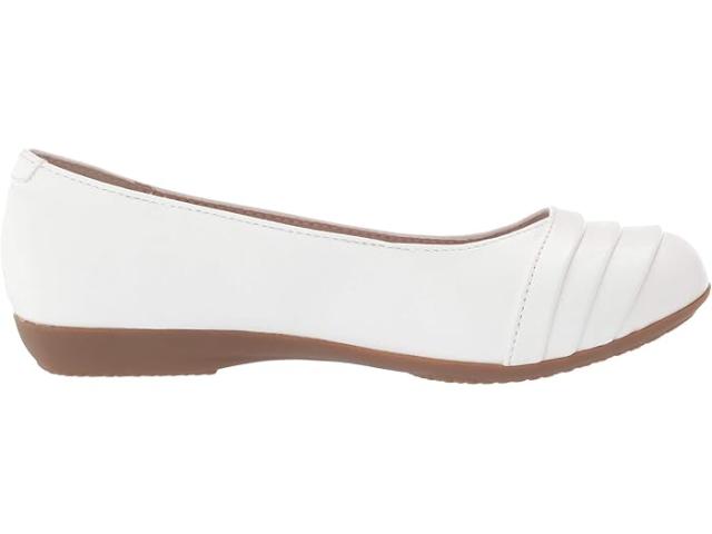 (取寄) クリフ バイ ホワイト マウンテン レディース クララ Cliffs by White Mountain women Cliffs by White Mountain Clara Whiteの通販は