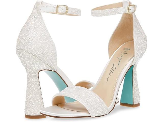 (取寄) ブルー バイ ベッツィジョンソン レディース ダニー Blue by Betsey Johnson women Blue by Betsey Johnson Dani Pearlの通販は 30,880円