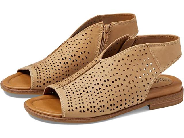 (取寄) コンフォーティヴァ レディース デルシー Comfortiva women Comfortiva Delsie New Caramelの通販は