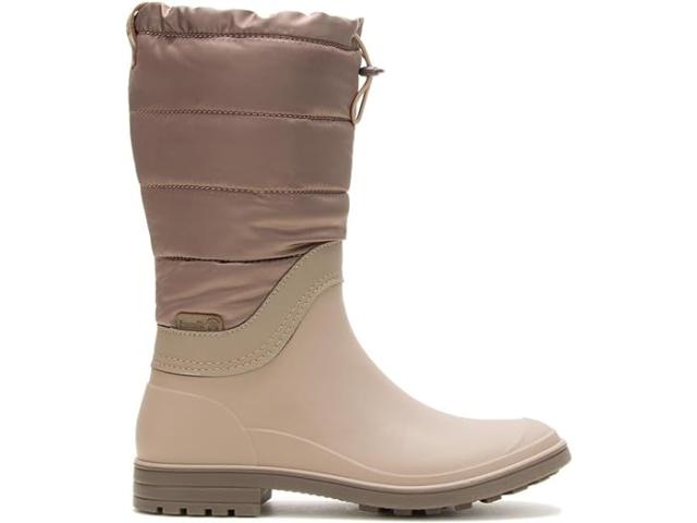 (取寄) カミック レディース アビゲイル パフ Kamik women Kamik Abigail Puff Fossilの通販は