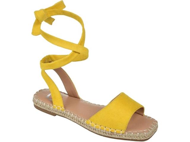 (取寄) ジュルネ コレクション レディース コンフォート フォーム エメリー サンダル Journee Collection women Comfort Foam Emelie Sandal Yellow