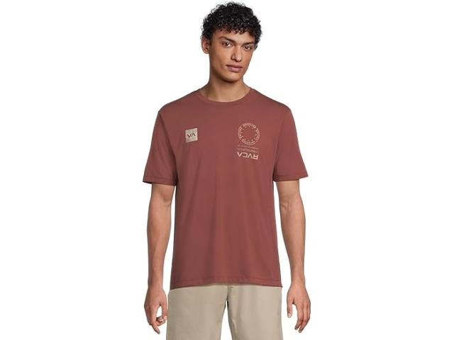 (取寄) ルーカ メンズ ヴァ マーク フィル ショート スリーブ RVCA men Va Mark Fill Short Sleeve Red Earth
