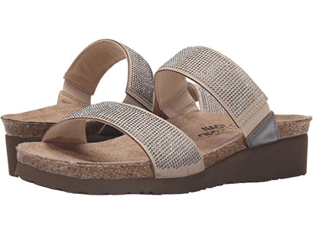 (取寄) ナオト レディース ビアンカ Naot women  Bianca Beige/Silver Rivets/Mirror Leatherの通販はコンフォートサンダル