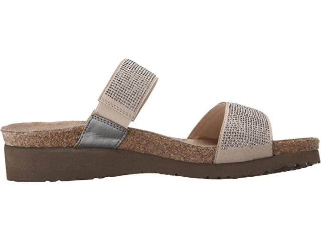 (取寄) ナオト レディース ビアンカ Naot women  Bianca Beige/Silver Rivets/Mirror Leatherの通販は