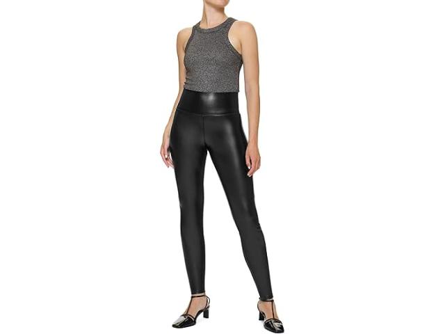 (取寄) ヒュー レディース レザー フラット-テーリング フィット レギングス HUE women HUE Leather Flat-Tering Fit Leggings Blackの通販は